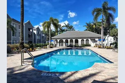 577 SW 111th Ln #204, Pembroke Pines, FL 33025 - Photo 1