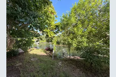 5861 SW 63rd Ct, South Miami, FL 33143 - Photo 3