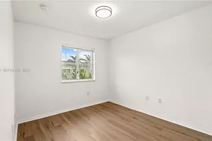 1685 SE 30th St, Homestead, FL 33035 - Photo 11