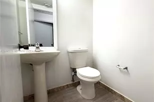 1088 SW 144th Ave, Pembroke Pines, FL 33027 - Photo 11