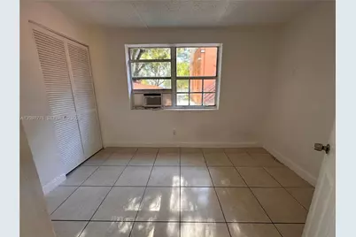 1429 SW 3rd St #5, Miami, FL 33135 - Photo 5