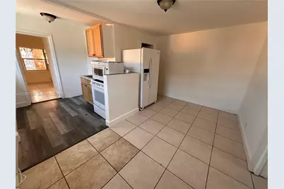 1429 SW 3rd St #5, Miami, FL 33135 - Photo 3