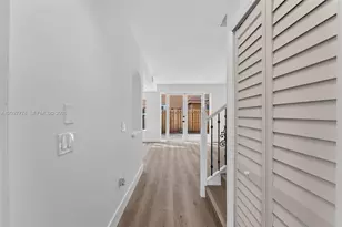 8520 NW 139th Terrace, Miami Lakes, FL 33016 - Photo 5