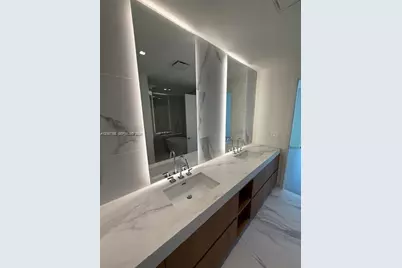 1400 Biscayne #2602, Miami, FL 33132 - Photo 17