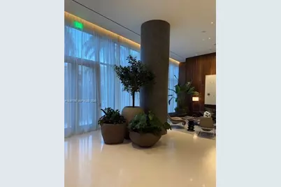 1400 Biscayne #2602, Miami, FL 33132 - Photo 3