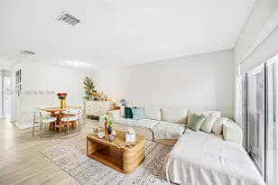 4736 NW 114th Ave, Doral, FL 33178 - Photo 5