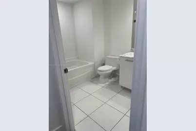 500 Brickell Ave #2304, Miami, FL 33131 - Photo 7