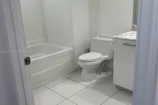 500 Brickell Ave, Miami, FL 33131 - Photo 7
