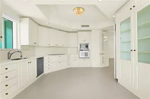 16051 Collins Ave, Sunny Isles Beach, FL 33160 - Photo 11