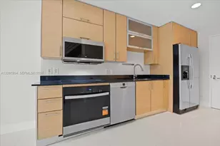 60 SW 13th St, Miami, FL 33130 - Photo 13