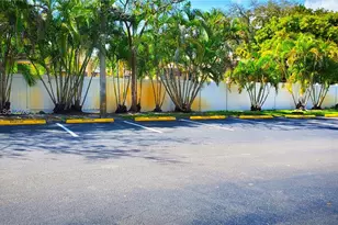 6065 NW 186th St, Hialeah, FL 33015 - Photo 5