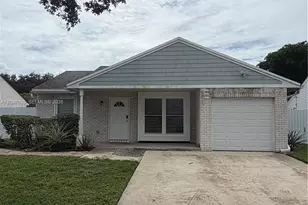 8630 SW 15th St, Pembroke Pines, FL 33025 - Photo 1