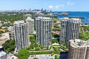 2821 S Bayshore Dr, Miami, FL 33133 - Photo 37