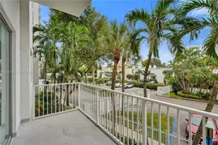 2851 NE 183rd St, Aventura, FL 33160 - Photo 33