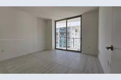 77 SE 5th Street #4014, Miami, FL 33131 - Photo 13