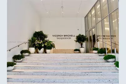 77 SE 5th Street #4014, Miami, FL 33131 - Photo 17