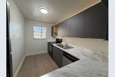 3390 Foxcroft Rd #C107, Miramar, FL 33025 - Photo 3