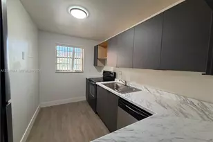 3390 Foxcroft Rd, Miramar, FL 33025 - Photo 3