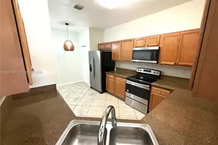 4304 SW 131st Ln, Miramar, FL 33027 - Photo 9