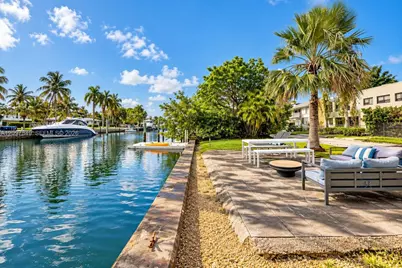 1210 NE 89th St, Miami, FL 33138 - Photo 13