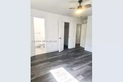 1283 NE 109th St, Miami, FL 33161 - Photo 9