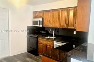 1283 NE 109th St, Miami, FL 33161 - Photo 7