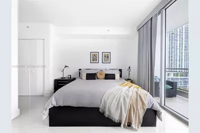92 SW 3rd St #1908, Miami, FL 33130 - Photo 11