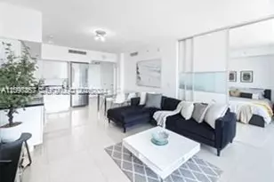 92 SW 3rd St, Miami, FL 33130 - Photo 5