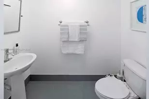 92 SW 3rd St, Miami, FL 33130 - Photo 13