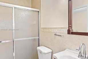 5953 W 28th Ave, Hialeah, FL 33016 - Photo 17