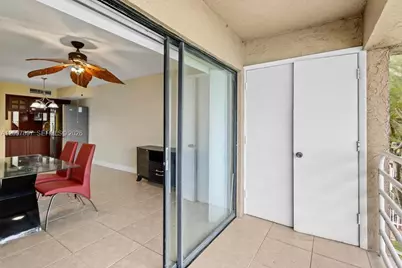 5953 W 28th Ave #24, Hialeah, FL 33016 - Photo 9