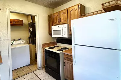 480 NW 14th St, Florida City, FL 33034 - Photo 5