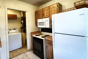 480 NW 14th St, Florida City, FL 33034 - Photo 5