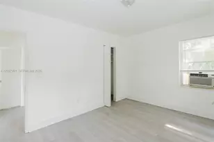 7021 NW 4th Ct, Miami, FL 33150 - Photo 11