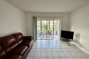 3051 NW 46th Ave, Lauderdale Lakes, FL 33313 - Photo 9