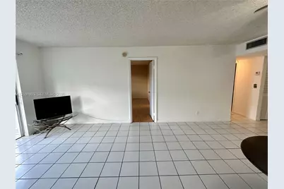 3051 NW 46th Ave #203, Lauderdale Lakes, FL 33313 - Photo 11