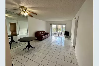 3051 NW 46th Ave #203, Lauderdale Lakes, FL 33313 - Photo 7