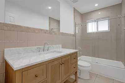 [Address not provided], Hallandale Beach, FL 33009 - Photo 19