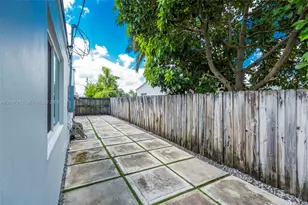 6771 Harding St, Hollywood, FL 33024 - Photo 37