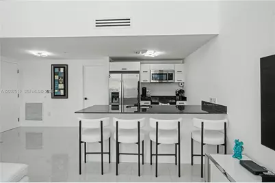 350 S Miami Ave #301, Miami, FL 33130 - Photo 9