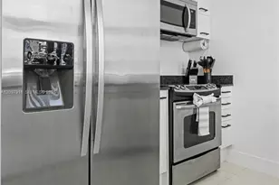 350 S Miami Ave, Miami, FL 33130 - Photo 13