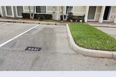 5931 Glasgow Way #5931, Tamarac, FL 33321 - Photo 17