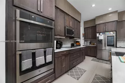 8475 NW 39th Ct, Coral Springs, FL 33065 - Photo 9