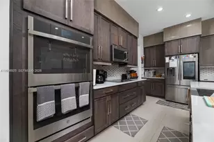 8475 NW 39th Ct, Coral Springs, FL 33065 - Photo 9