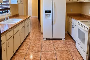 15600 NW 28th Ct, Miami Gardens, FL 33054 - Photo 11