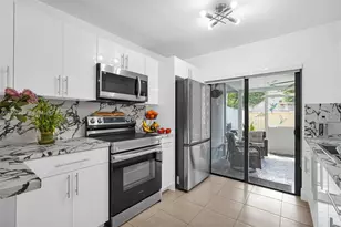 2730 W 60th Pl, Hialeah, FL 33016 - Photo 11