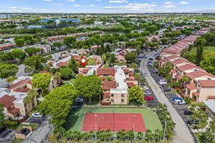 291 W Park Dr, Miami, FL 33172 - Photo 23