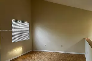 291 W Park Dr, Miami, FL 33172 - Photo 15