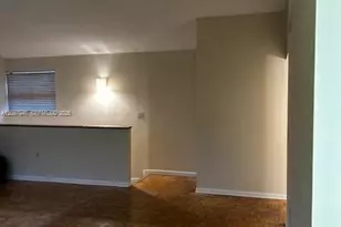 291 W Park Dr, Miami, FL 33172 - Photo 5
