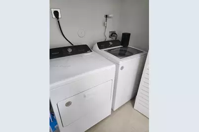 1426 NW 74th St #0, Miami, FL 33147 - Photo 11